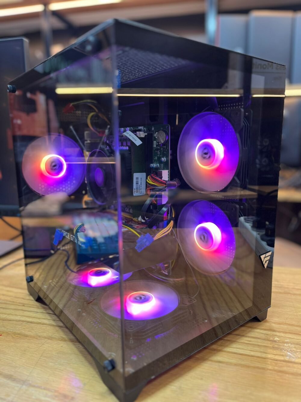 CORE I5 9400F+ اضافه الكروت المتاحه