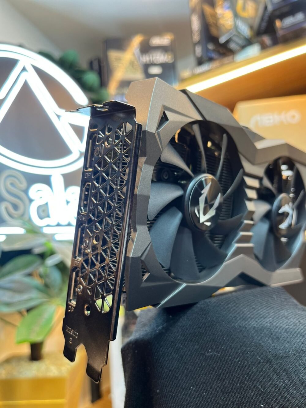 ⁦ZOTAC GAMING GEFORCE GTX 1660 SUPER AMP 6GB 192BIT DDR6⁩ - الصورة ⁦2⁩