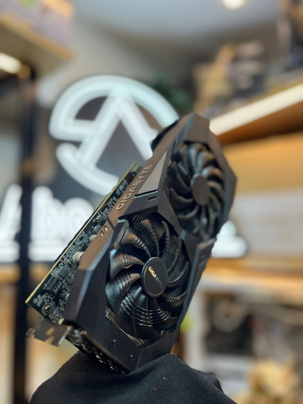 GIGABYTE GTX 1660 SUPER AMP 6GB 192BIT DDR6