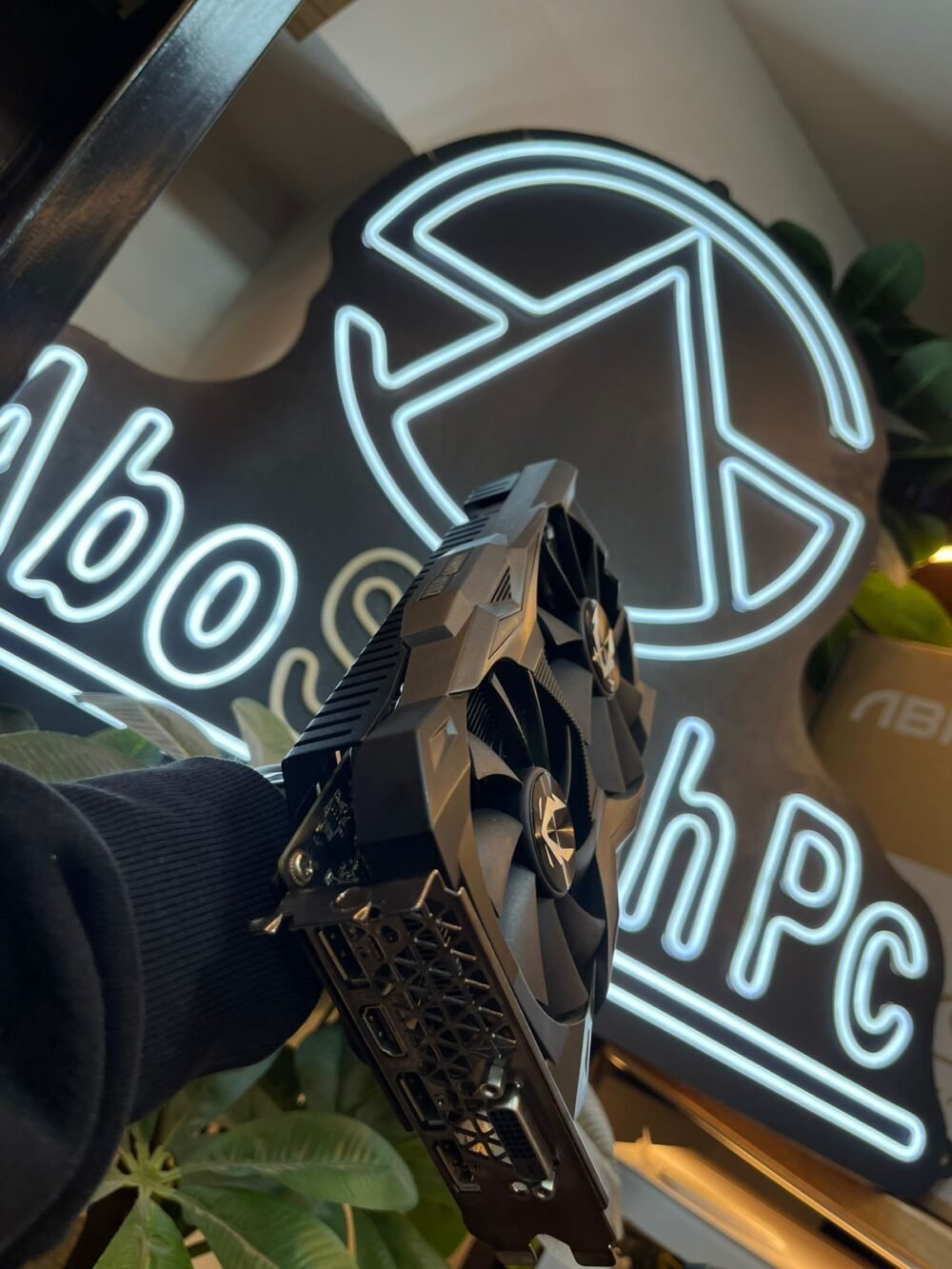 ⁦ZOTAC RTX 2070 8GB 256BIT DDR6⁩ - الصورة ⁦2⁩