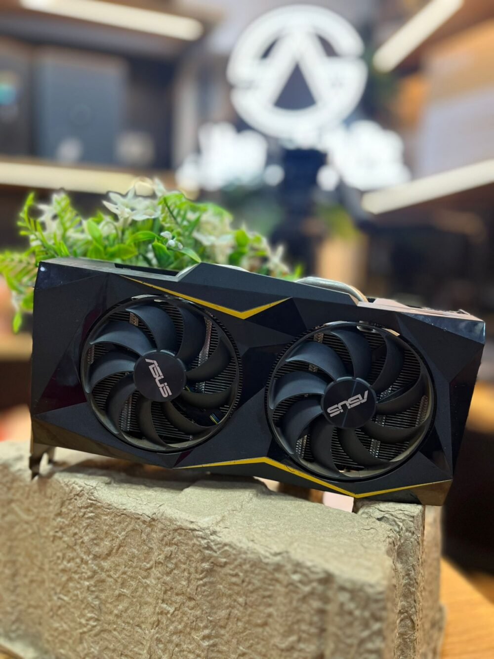 ASUS GTX 1660 SUPER RGB