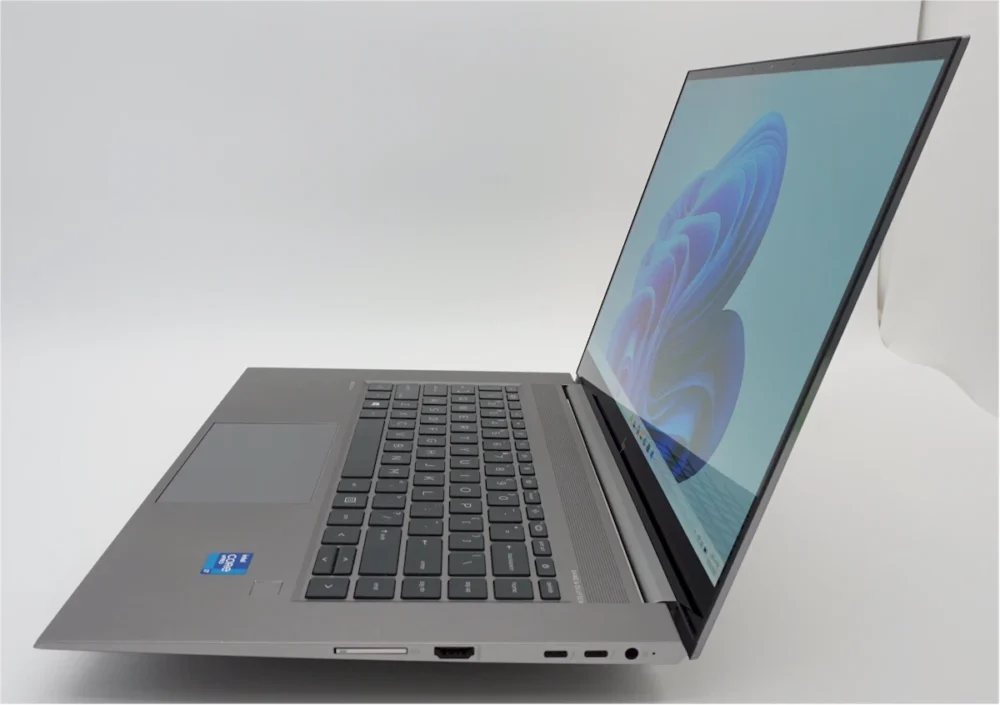 ⁦HP Zbook G8 Studio i7-11850H 32GB 512GB Nvidia Quadro T1200 4GB DDR6 15.6"⁩ - الصورة ⁦3⁩