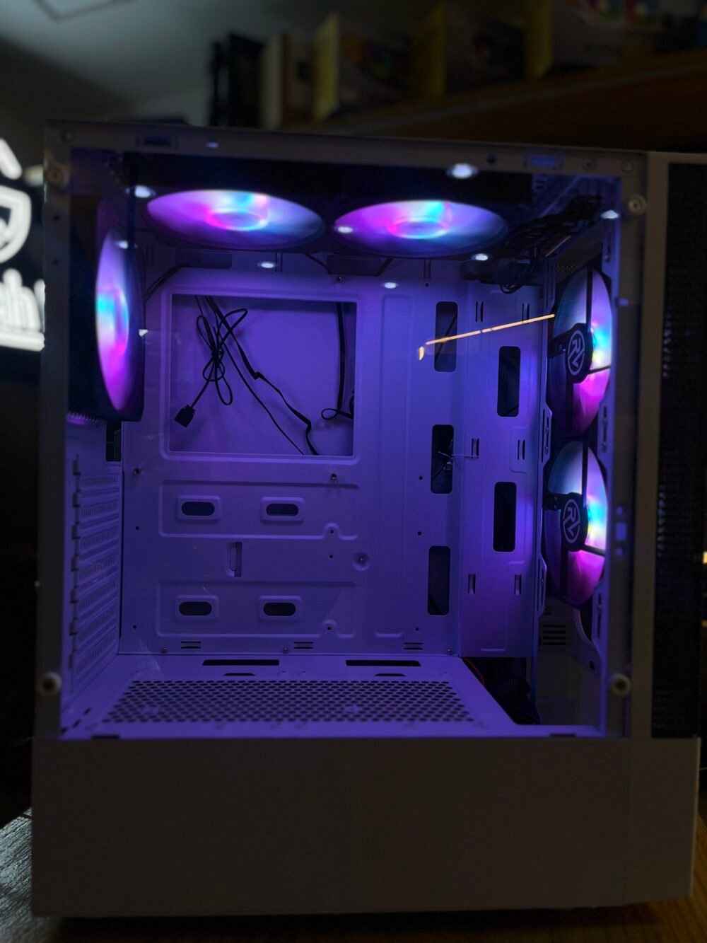⁦CASE GAMING 5 FAN LECOO M550⁩ - الصورة ⁦4⁩