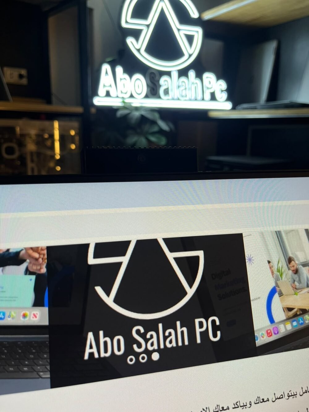 ⁦SCREEN DELL FRAMLESS WITH CAMERA 1080P. C2423H 24inch 60Hz⁩ - الصورة ⁦2⁩