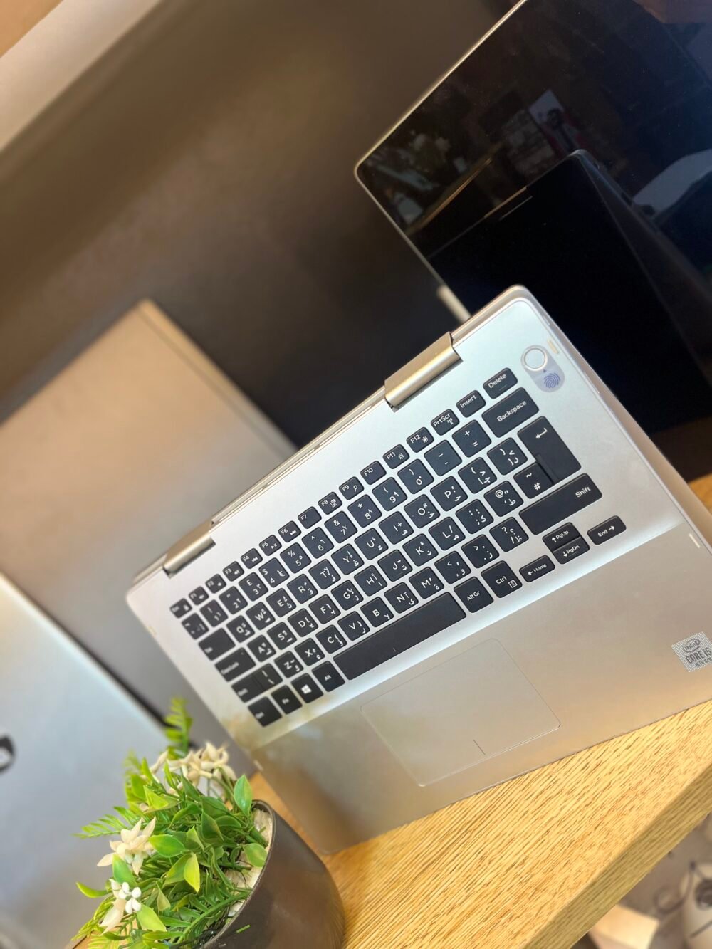 ⁦Dell Inspiron 5491 2-in-1⁩ - الصورة ⁦2⁩